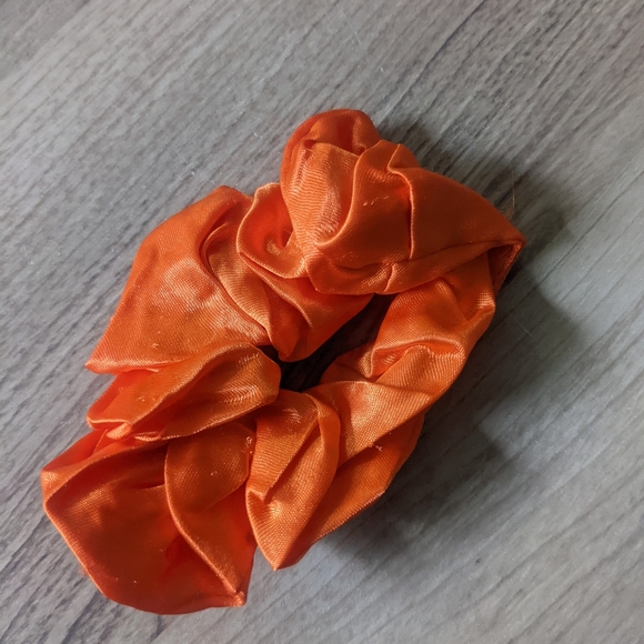 Rainbow scrunchie set of 5 - Picture 2 of 6